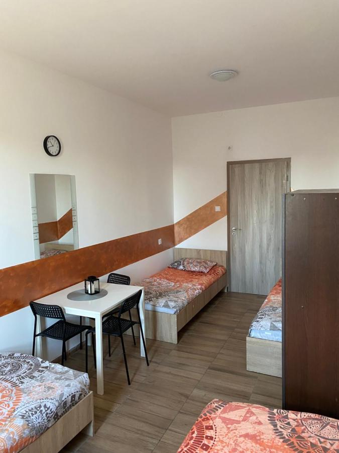 Super szálló Budapest Esterno foto